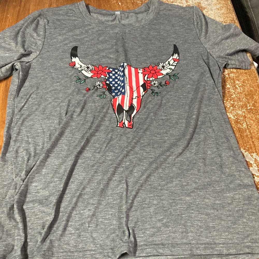 Gray Graphic Women’s Shirt